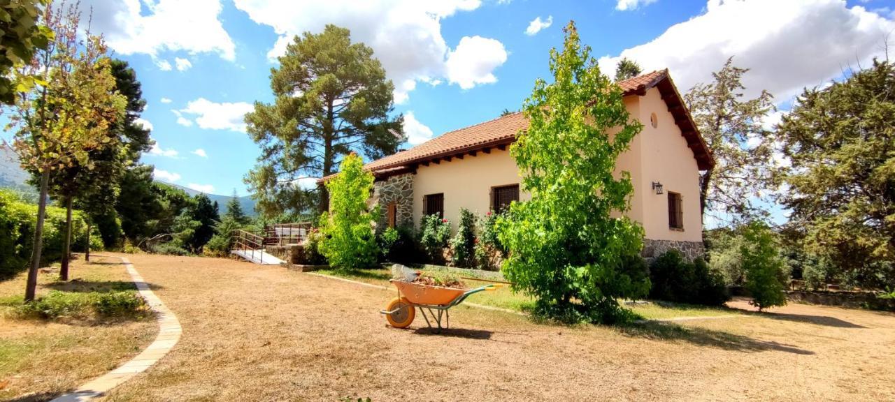 Casa Rural El Pinar Villa Navas de Riofrio Kültér fotó