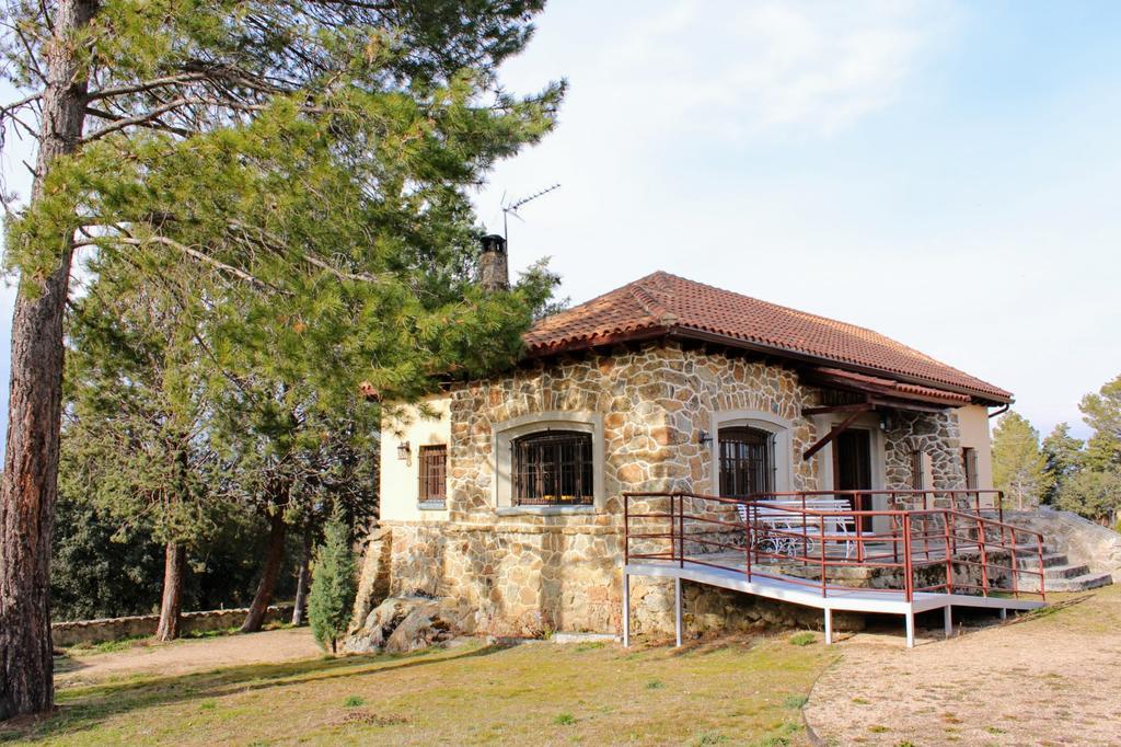 Casa Rural El Pinar Villa Navas de Riofrio Kültér fotó